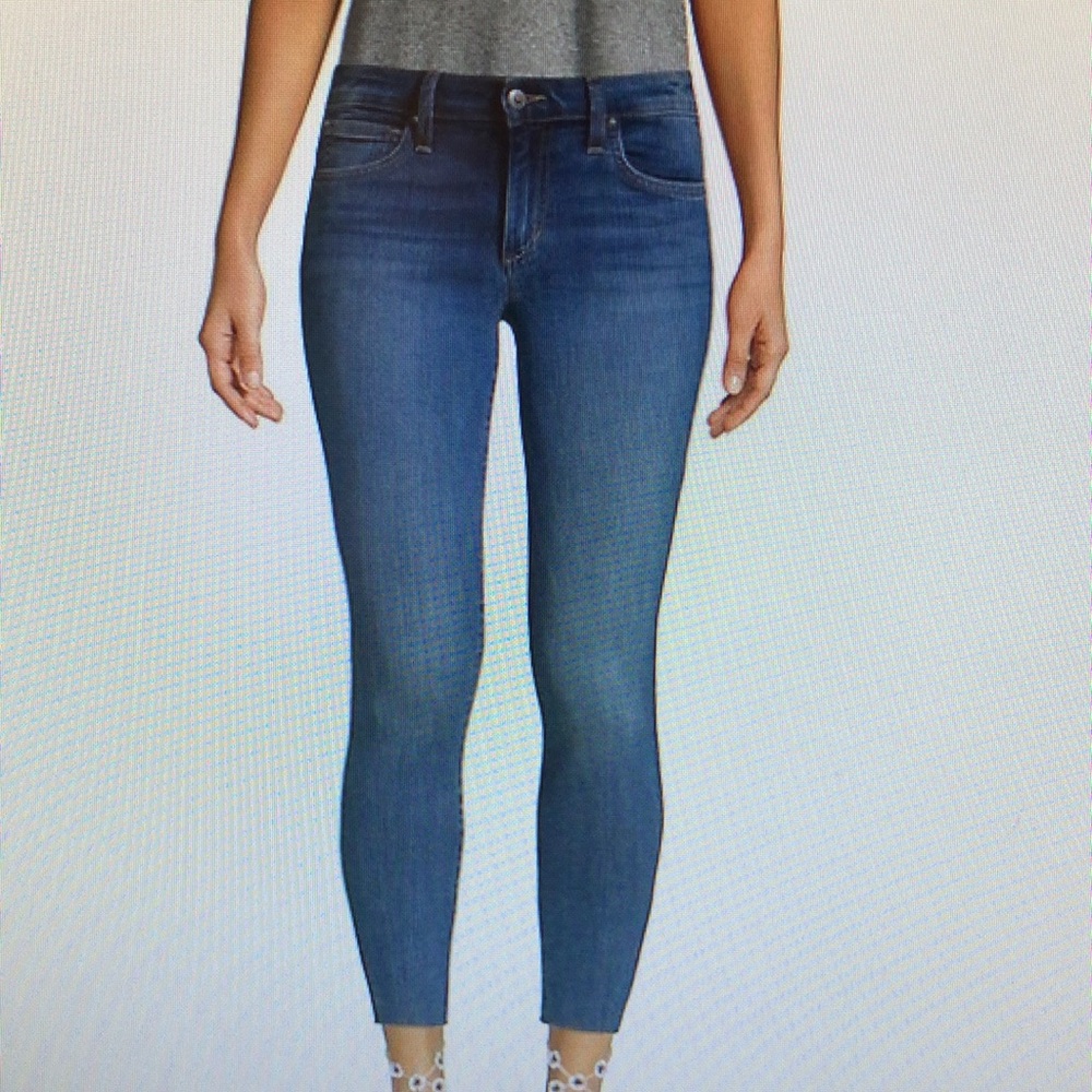 Joe’s Soft Denim Capris Sz 25